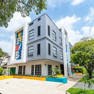 Hotel Ayenda Living Box Cali